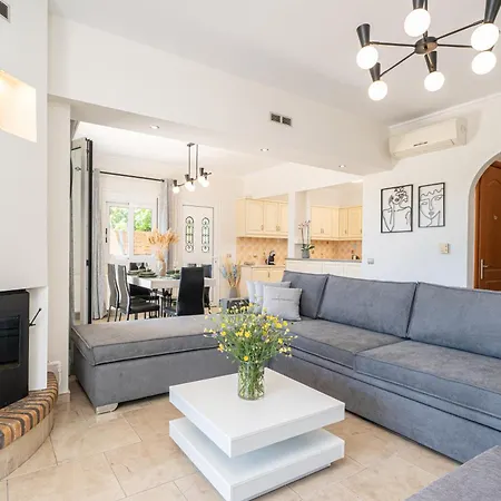 فيلة Marina Dhorizáta