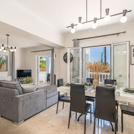 فيلة Marina Dhorizáta